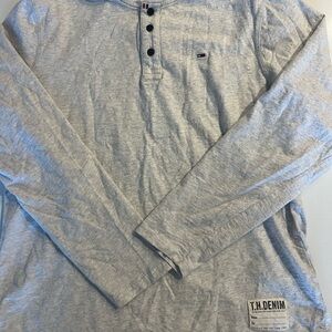Tommy Hilfiger Men's Light Gray Long Sleeve Tee